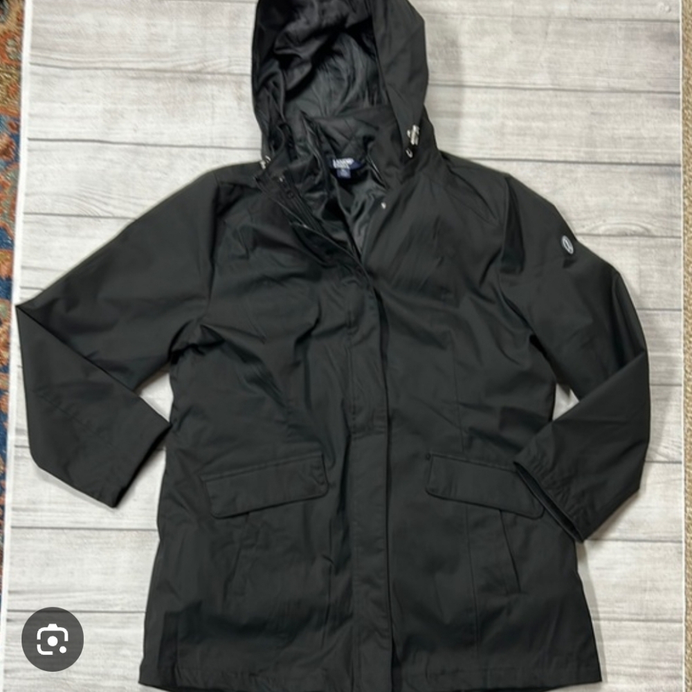Black Lands End Jacket/shell. Sz Large. EUC.